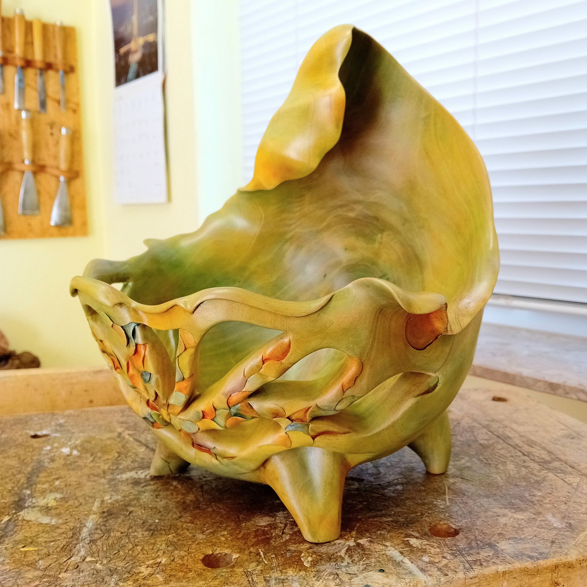 Holzskulptur Schale Leaf Holzbildhauer Ralph Hübschmann