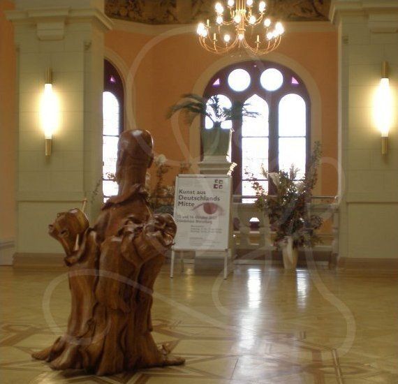 Holzbildhauer Ralph Hübschmann, Ausstellun gsteilnahme auf der 2. Kunstmesse - Merseburg Ständehaus
Merseburg / Germany 2007