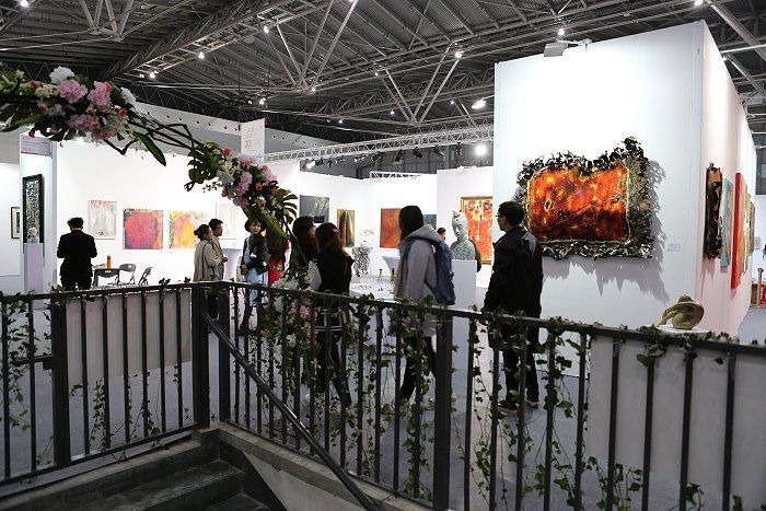 Ausstellungsteilnahme von Künstler Ralph Hübschmann auf der 21. Kunstmesse Shanghai / China 2017