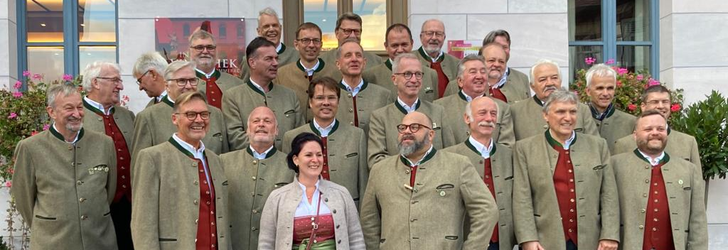 Gruppenbild beim Ausflug 2022 in Sommerach Gruppenbild beim Ausflug 2022