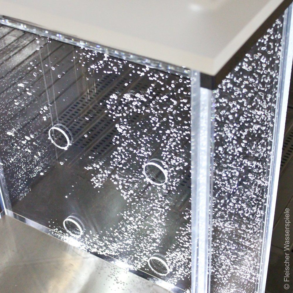 Theke mit Wasserspiel