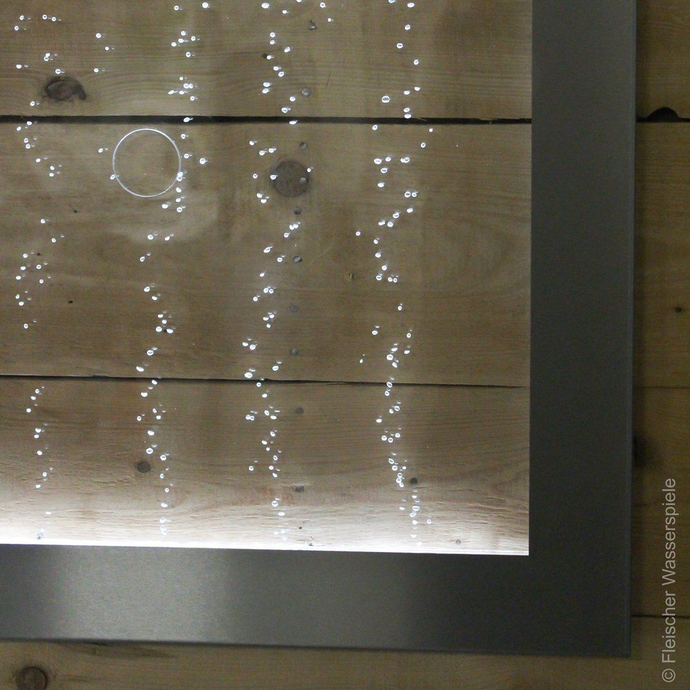 Wasserbild, Wasserwand mit Rahmen