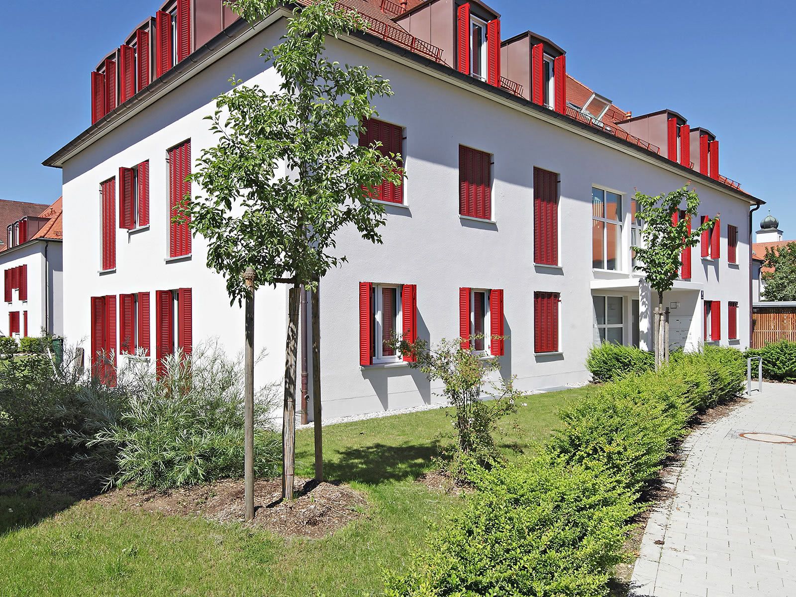 EHRET_Faltschiebeladen_ROT