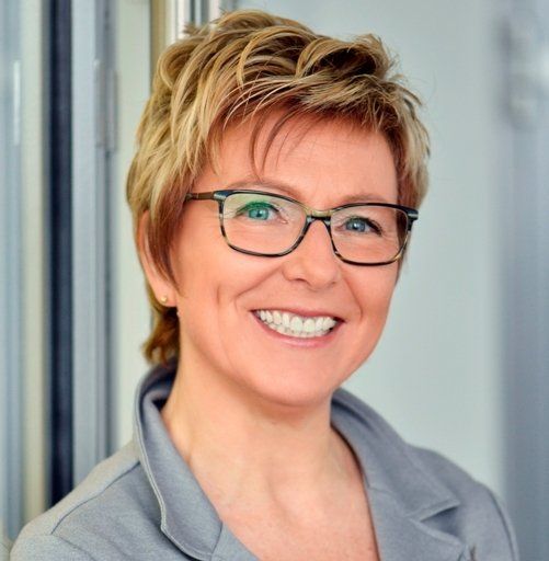 Das Bild zeigt Renate Freisler, Coach der Unternehmerakademie Franken.