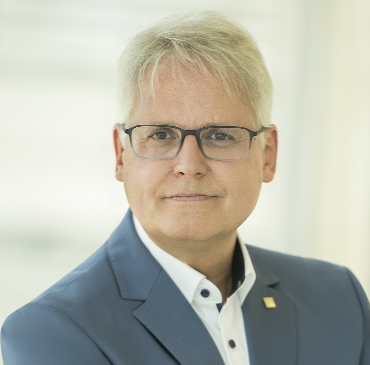 Das Bild zeigt Winfried Schröter, Coach der Unternehmerakademie Franken.