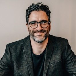 Das Bild zeigt Florian Sußner, Coach der Unternehmerakademie Franken.