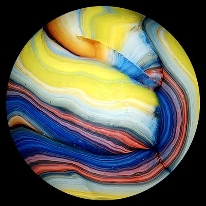 Sullys Jabos Marbles, Sully Vault