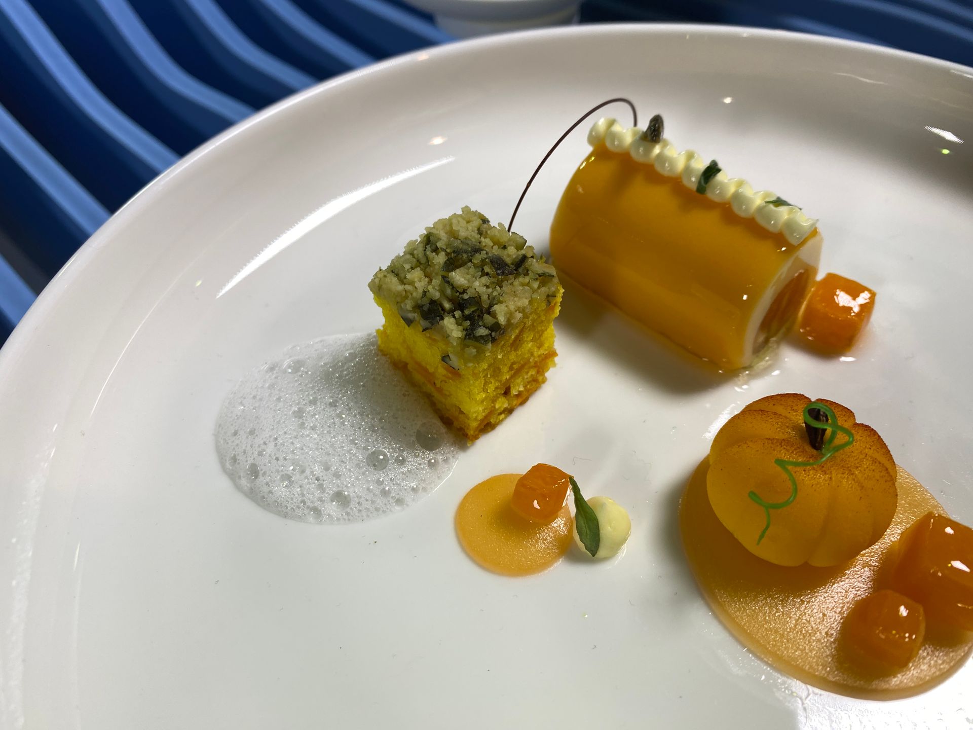Einblick in die Vorbereitung: Apfelverarbeitung für das deutsche Menü beim Culinary World Cup