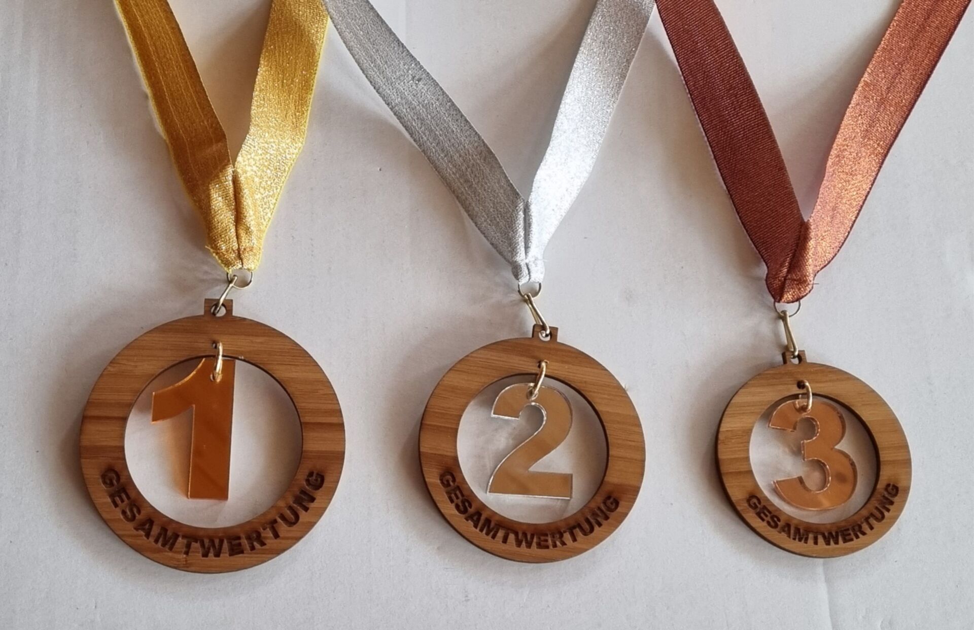 Sportmedaillen aus Holz