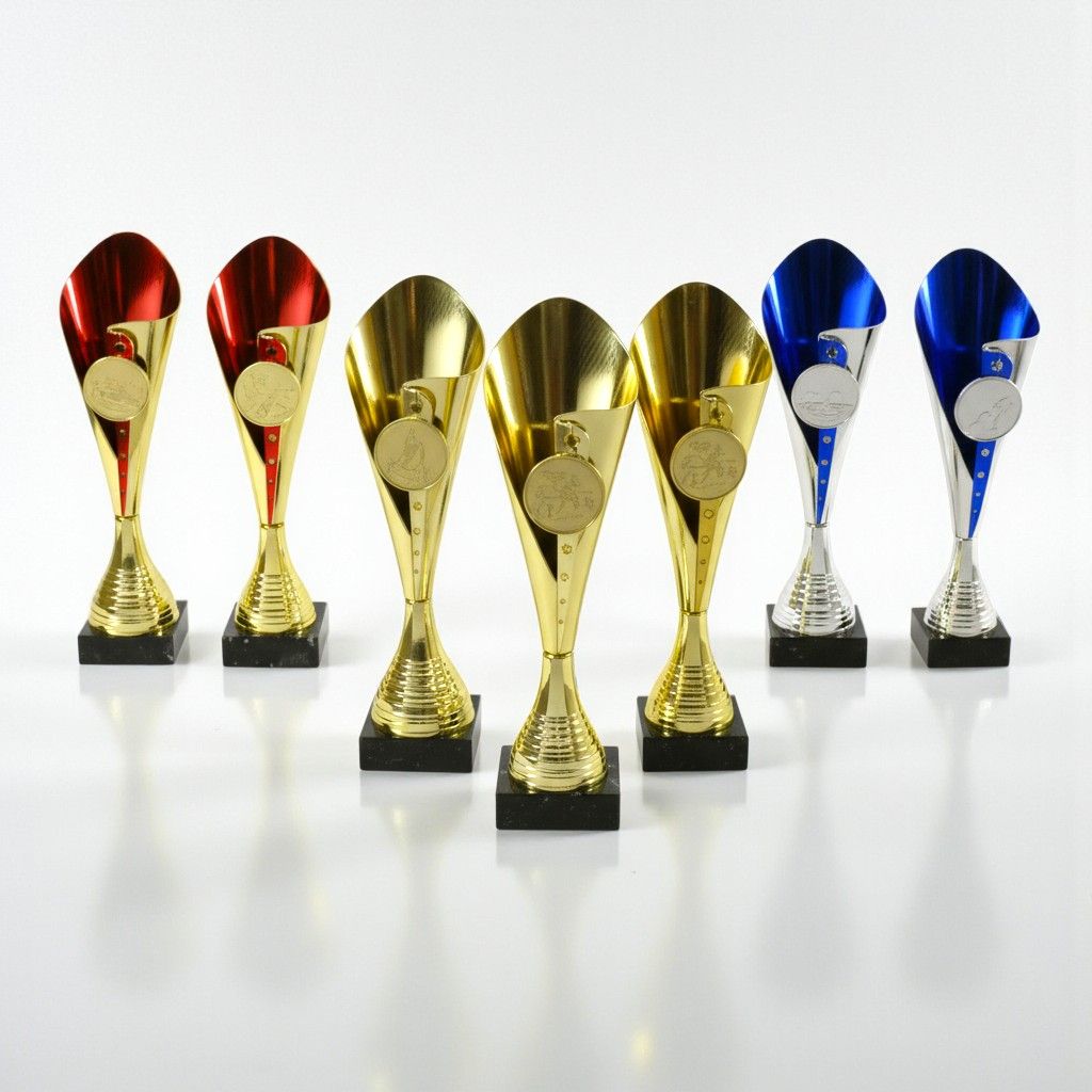 Pokalserie aus Kunststoff