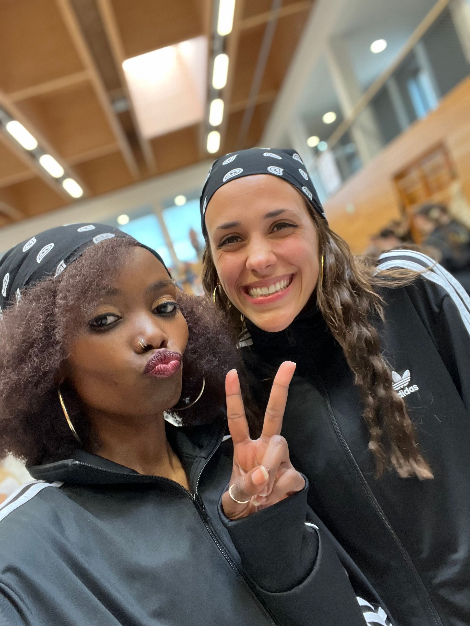 HipHop Trainer Belle und Lucy