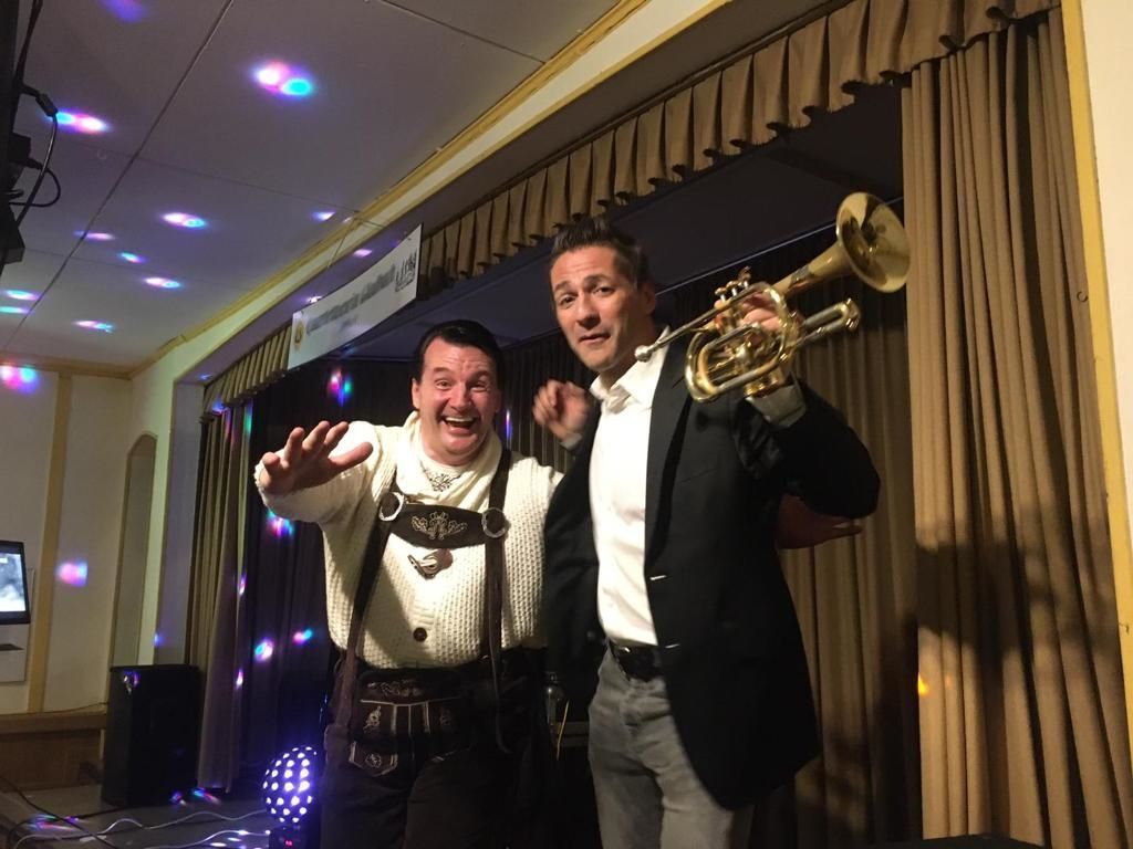Keyboarder Karl - Alleinunterhalter Köln und Bruce Kapusta Keyboarder Karl - Alleinunterhalter Köln und Bruce Kapusta