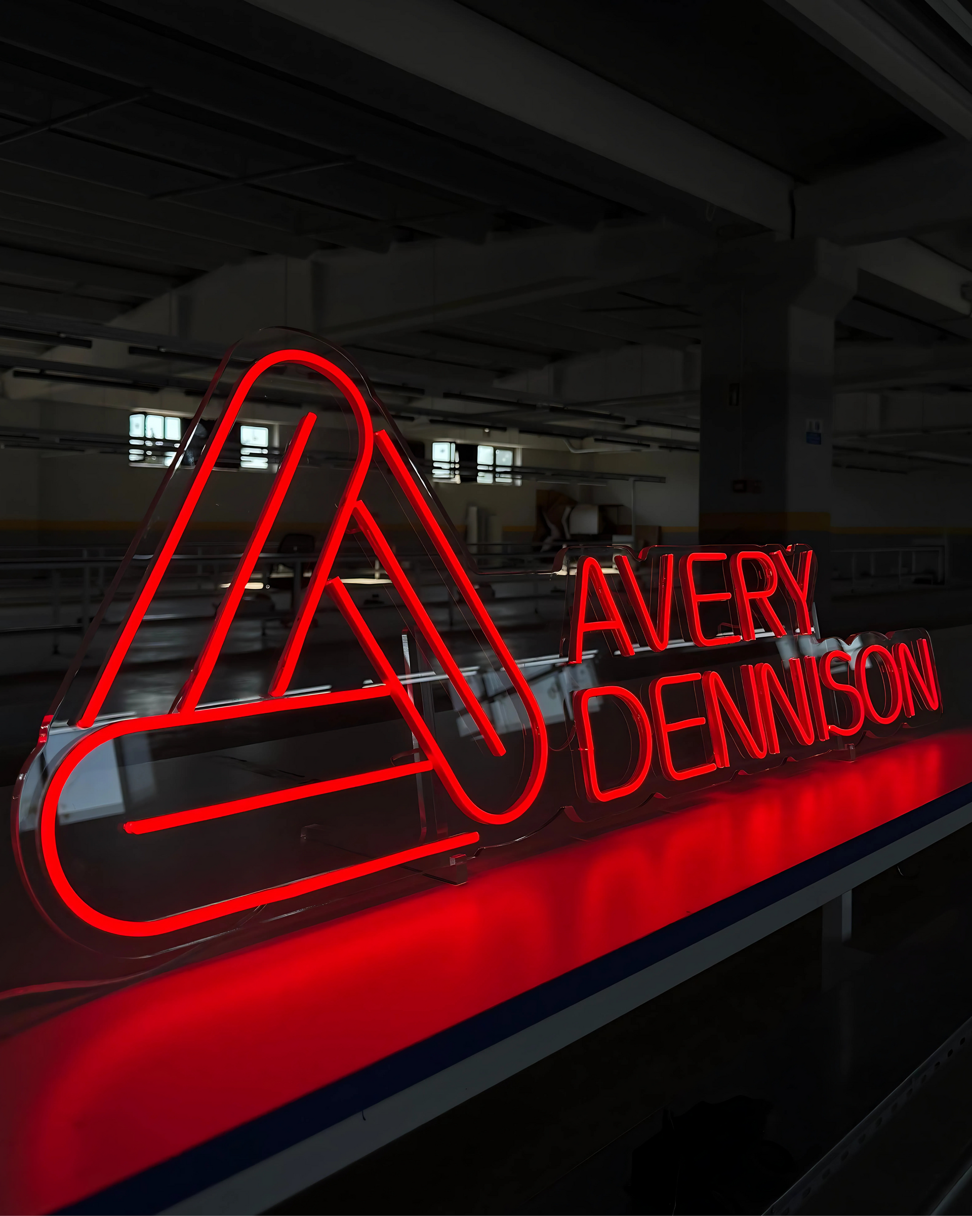 LED Neon Leuchtschild Aufsteller individuell gefertigt