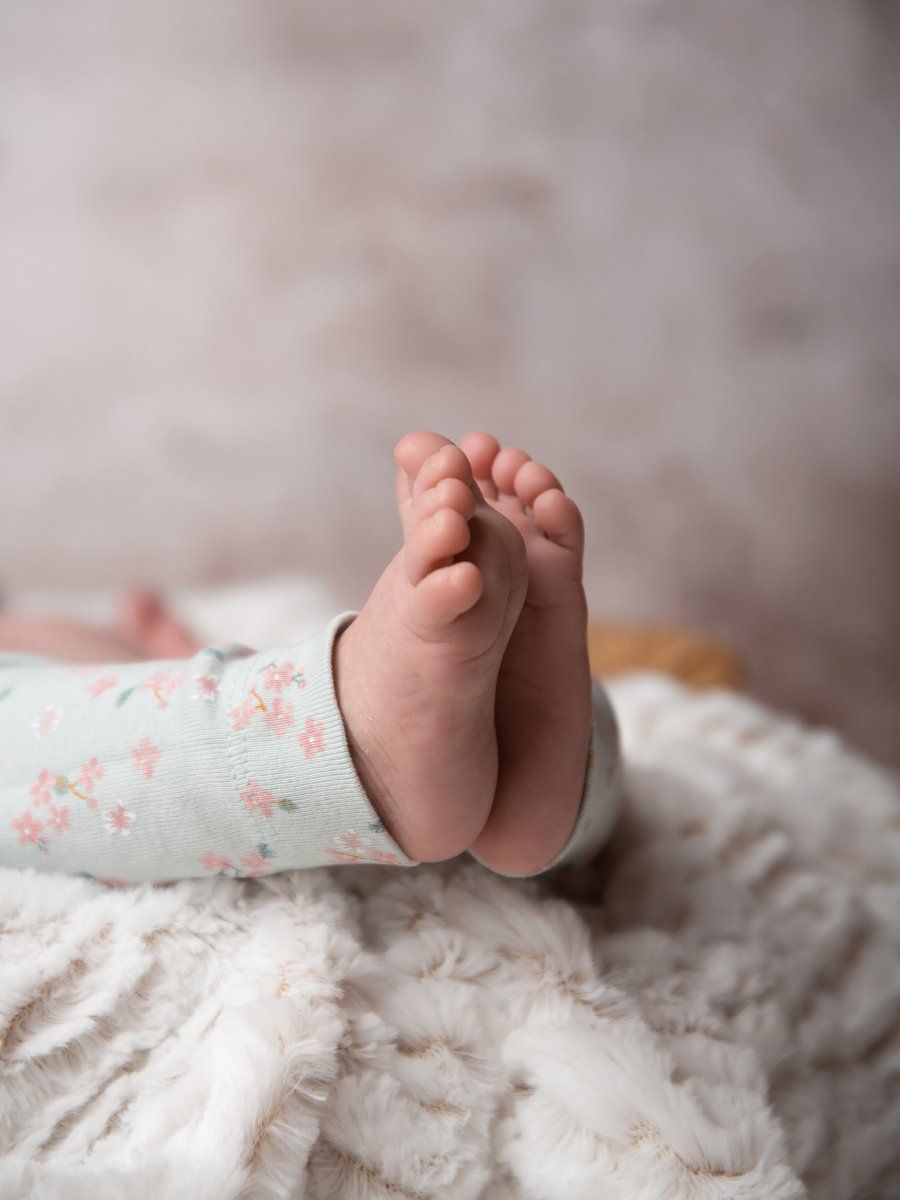 Babyfotoshooting, Newbornfotoshooting, Newbornphotography, Fotoshooting Eltern mit Baby, Newborn, Fotograf Kiel, Fotograf Schönkirchen, Fotostudio Kiel,