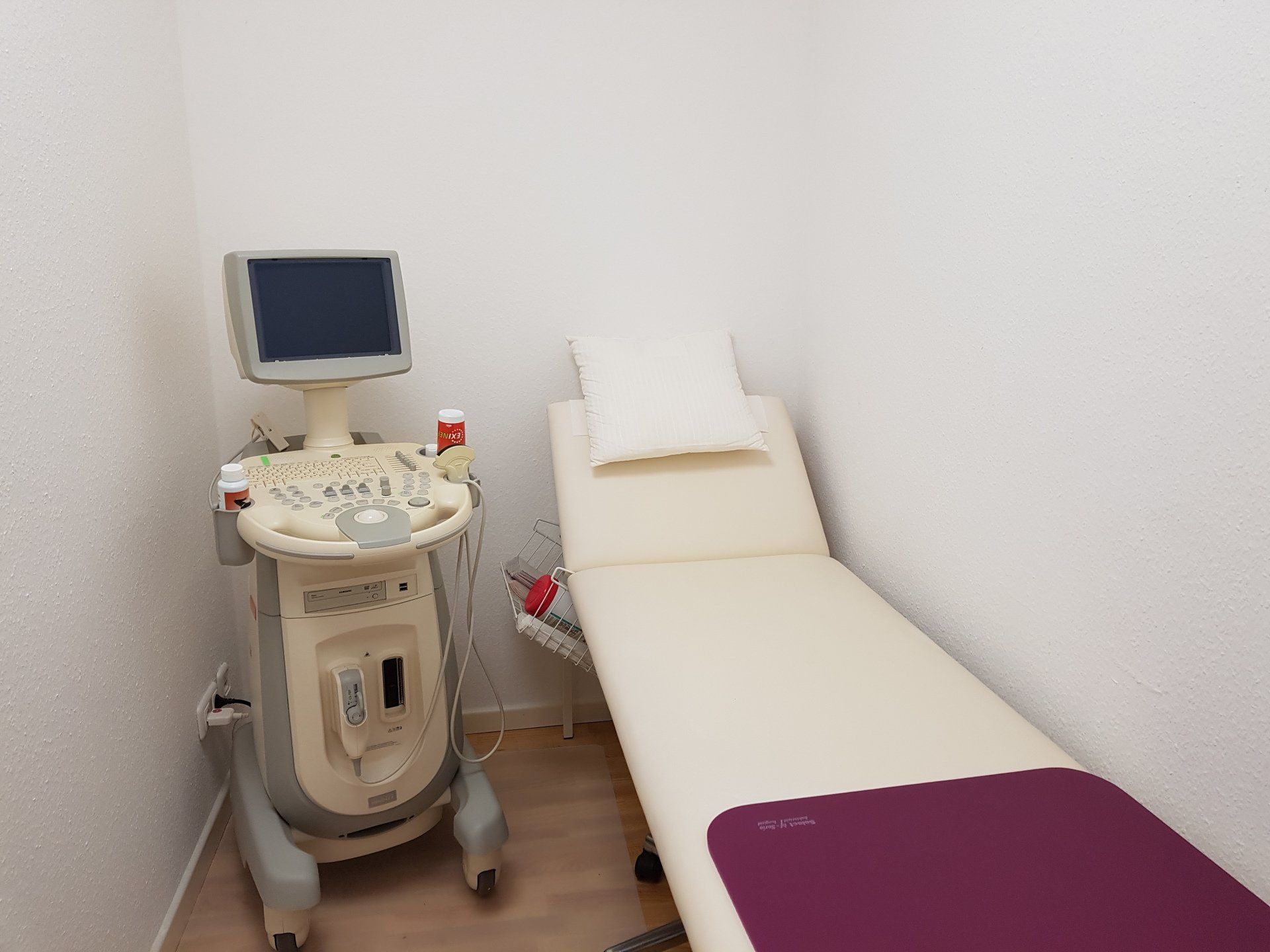 Copyright S.Jander - Ultraschallraum Ultraschallraum