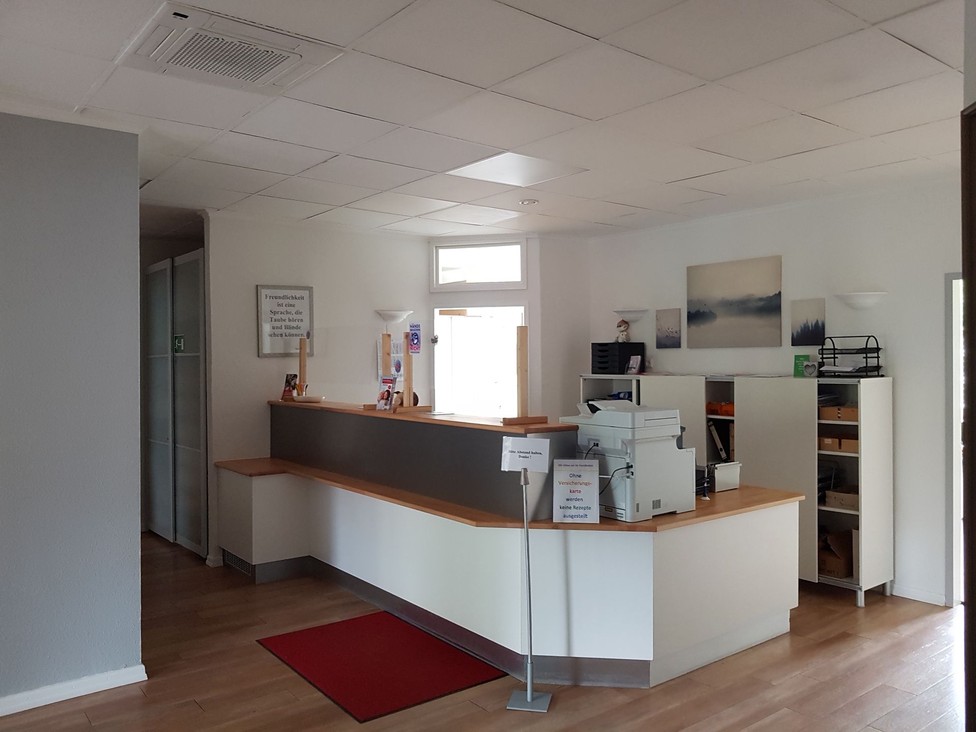 Copyright S.Jander - Anmeldung Bild vom Anmeldetresen der Praxis