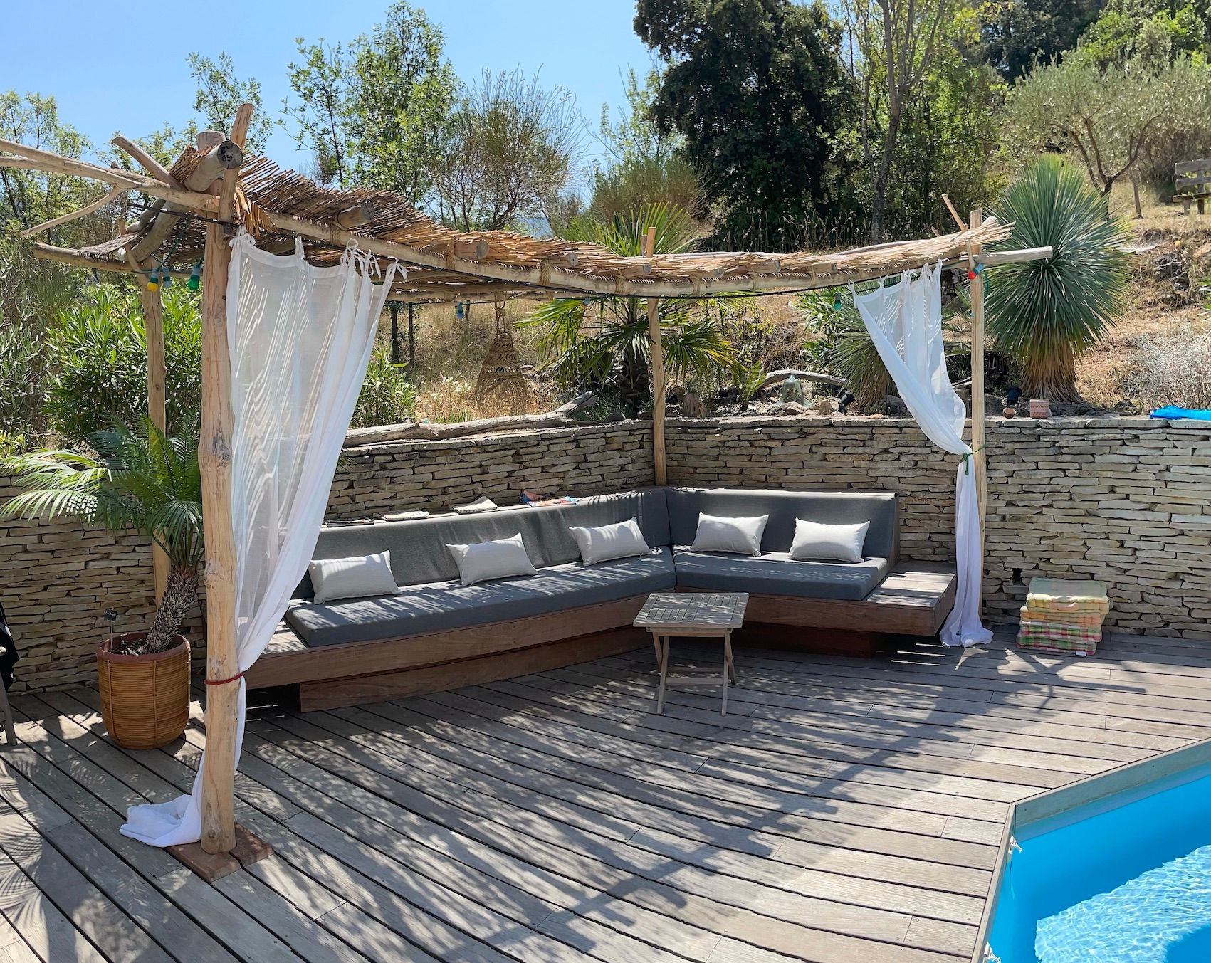 coussin pool house sunbrella