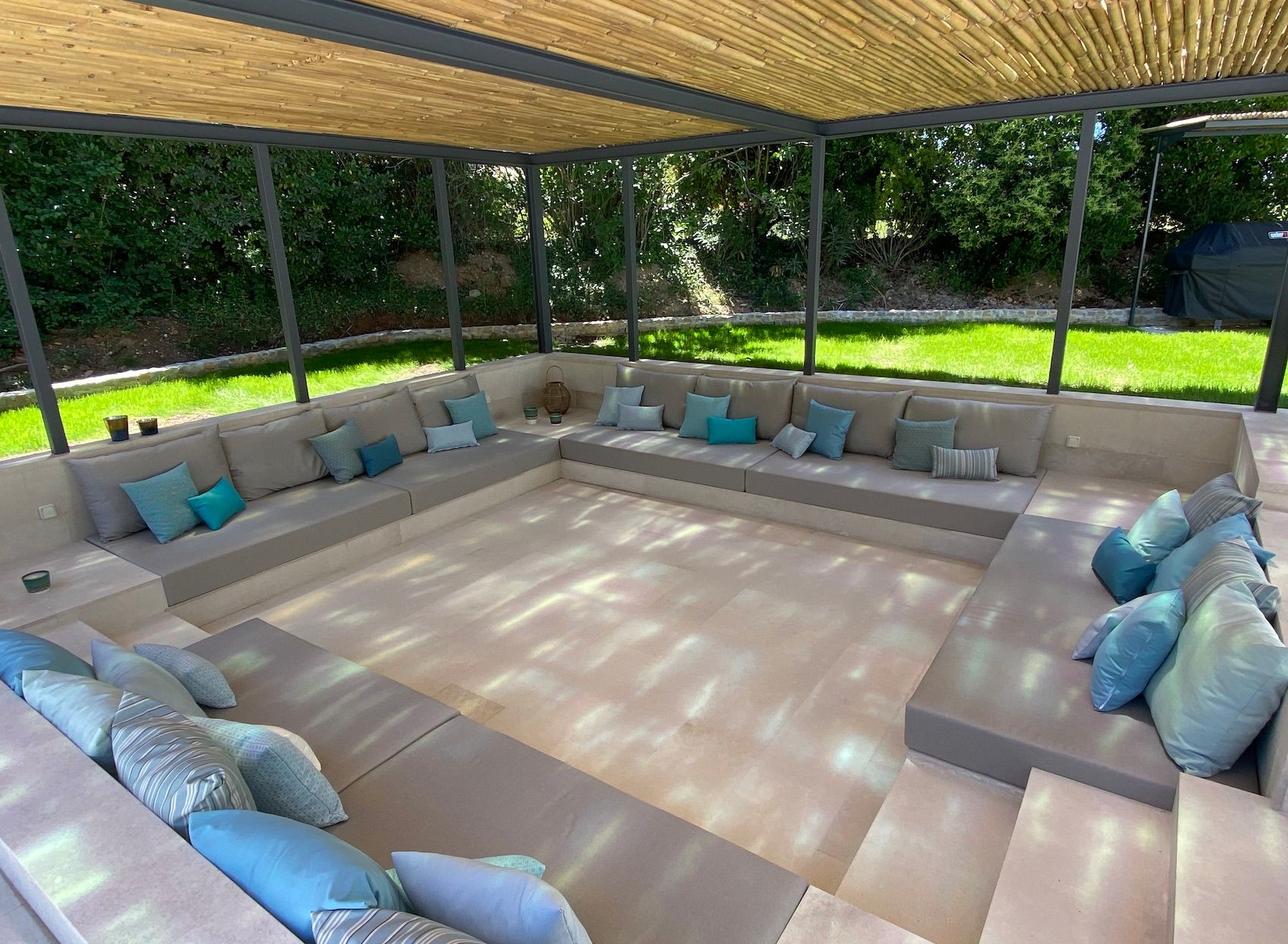 pool house Sunbrella