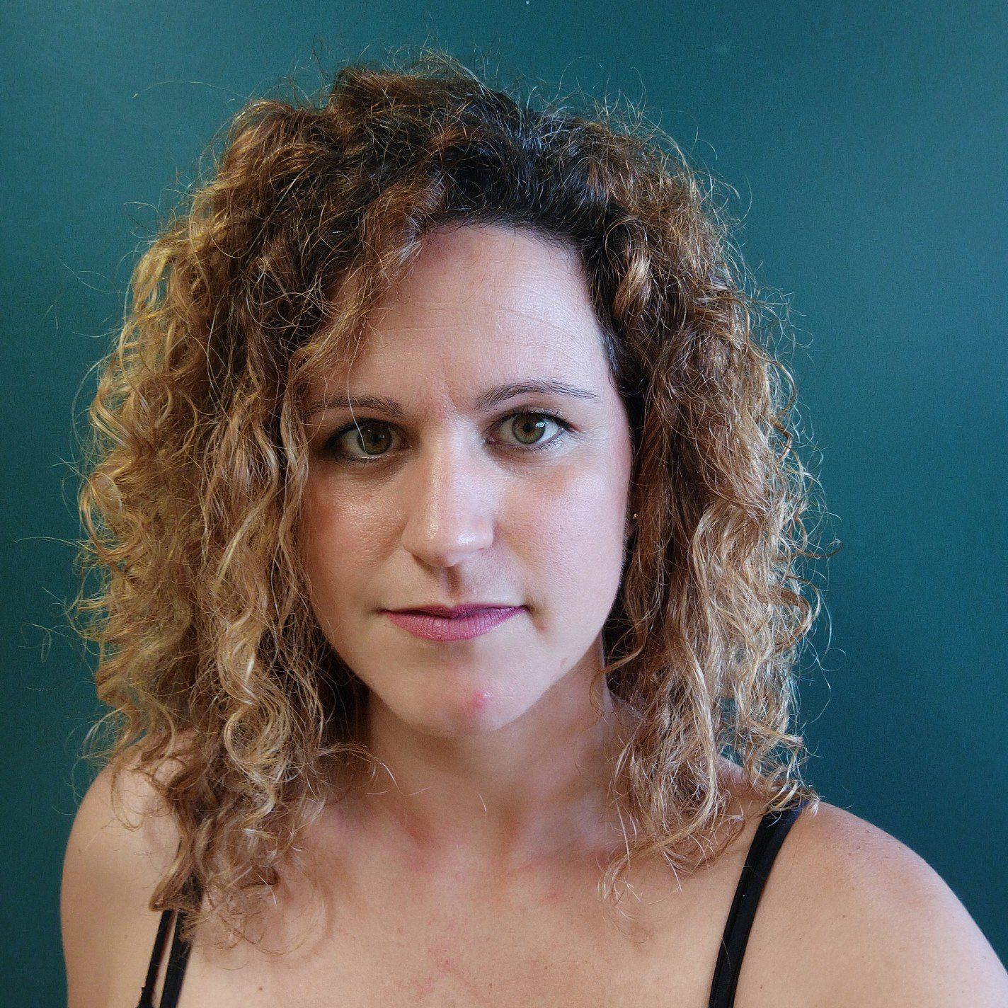 Azahara Falcón. Autoconocimiento, autoestima y seguridad personal Azahara Falcón. Autoconocimiento, autoestima y seguridad personal