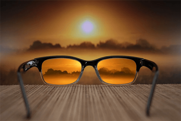 sonnenbrille_vor_sonnenuntergang