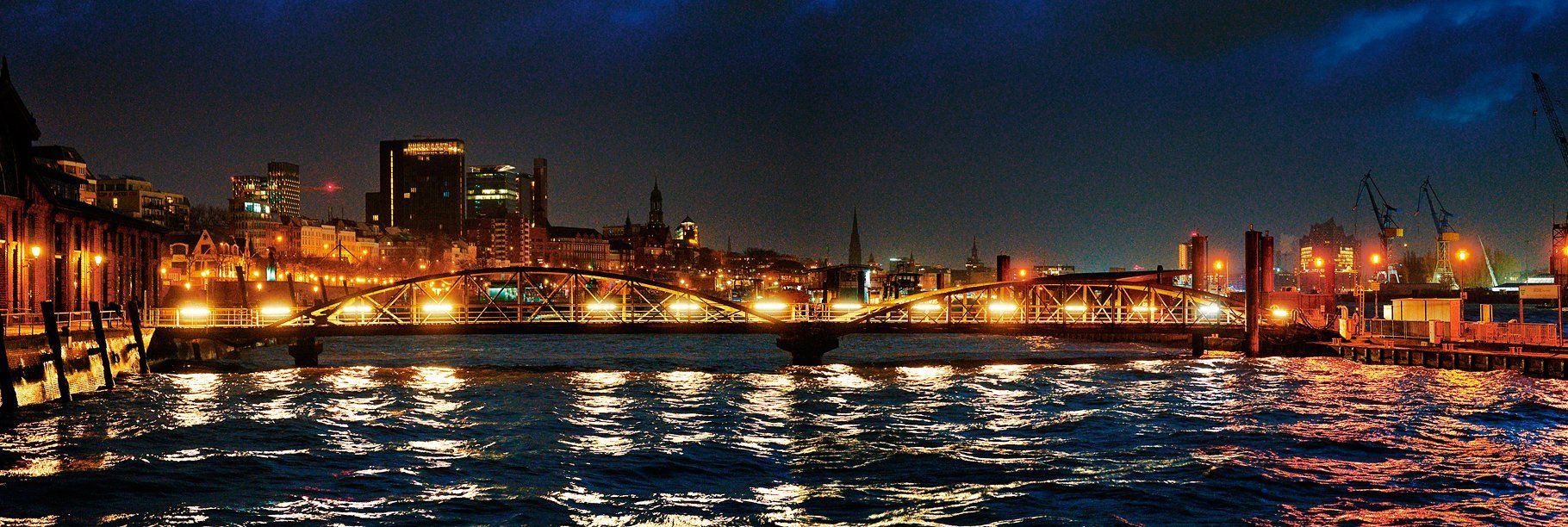hamburger hafen bilder hafenpanorama lichtermeer anleger fischmarkt
