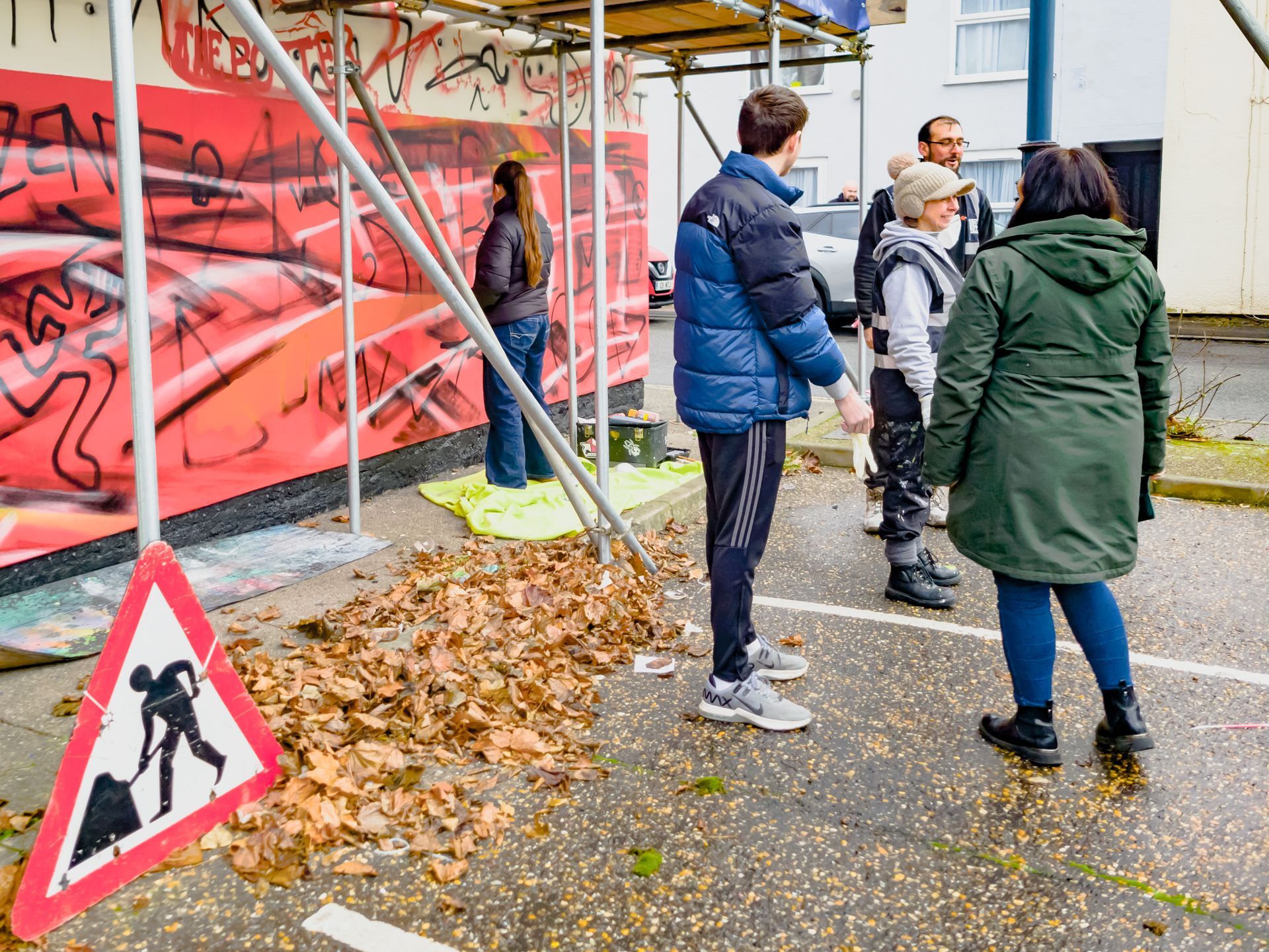 Ernie Childs Artist
Ernie Childs Sculptor
Great Yarmouth
Ernie Childs Mural
Great Yarmouth Potteries