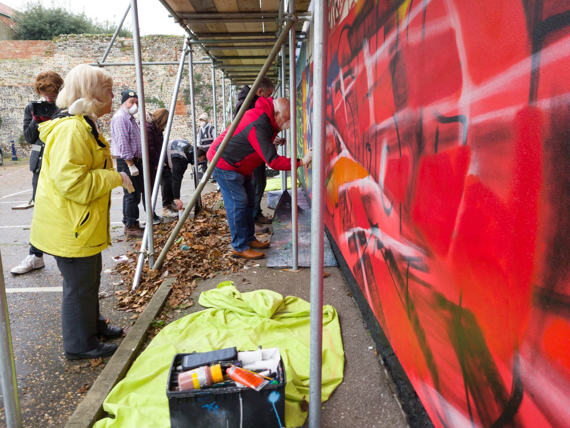 Ernie Childs Artist
Ernie Childs Sculptor
Great Yarmouth
Ernie Childs Mural
Great Yarmouth Potteries