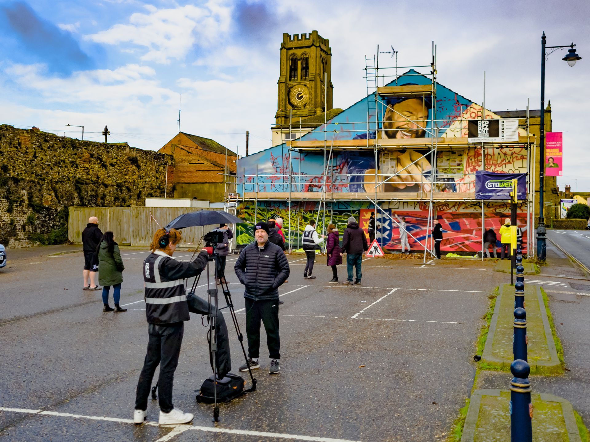 Ernie Childs Artist
Ernie Childs Sculptor
Great Yarmouth
Ernie Childs Mural
Great Yarmouth Potteries