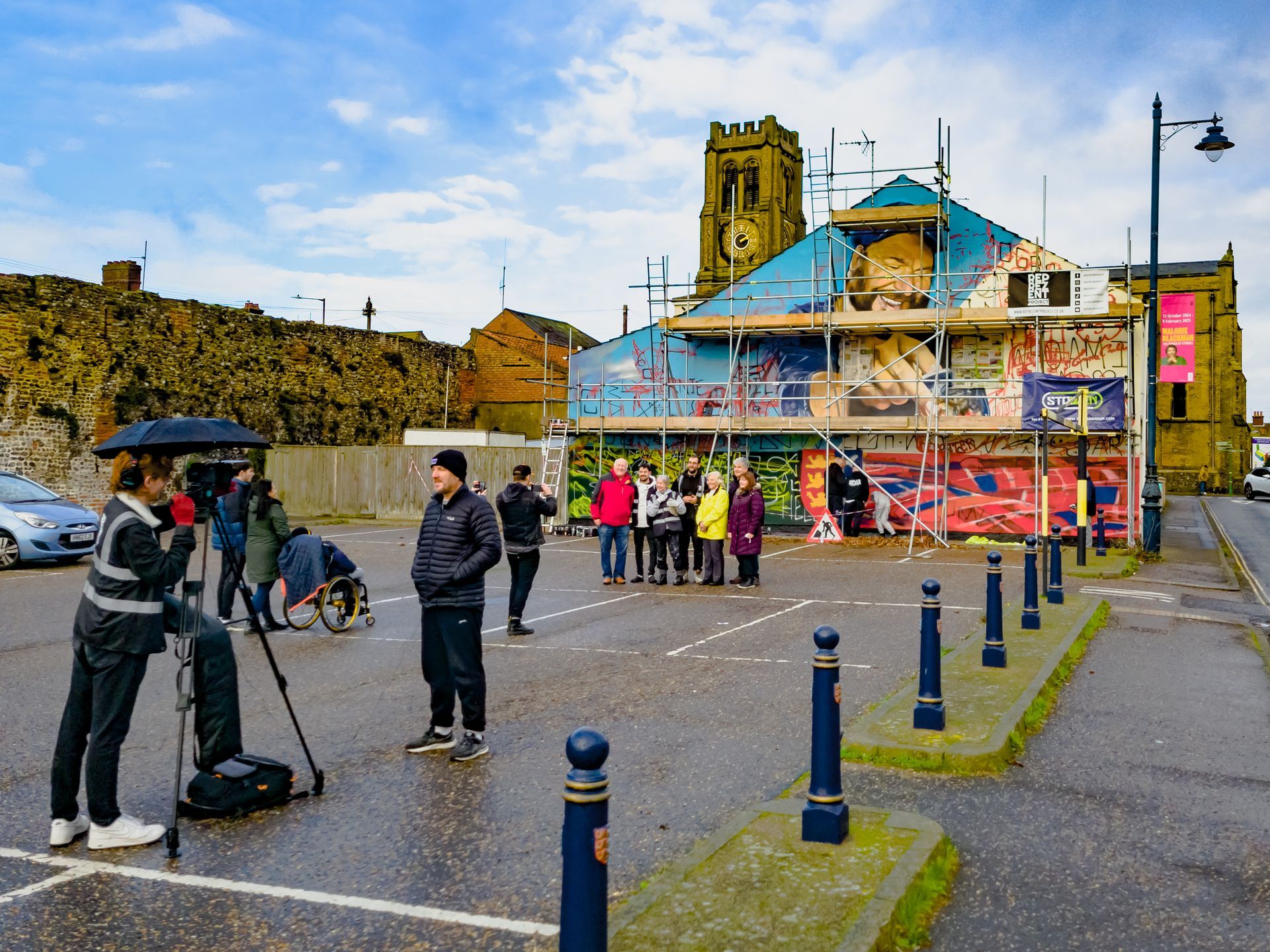 Ernie Childs Artist
Ernie Childs Sculptor
Great Yarmouth
Ernie Childs Mural
Great Yarmouth Potteries