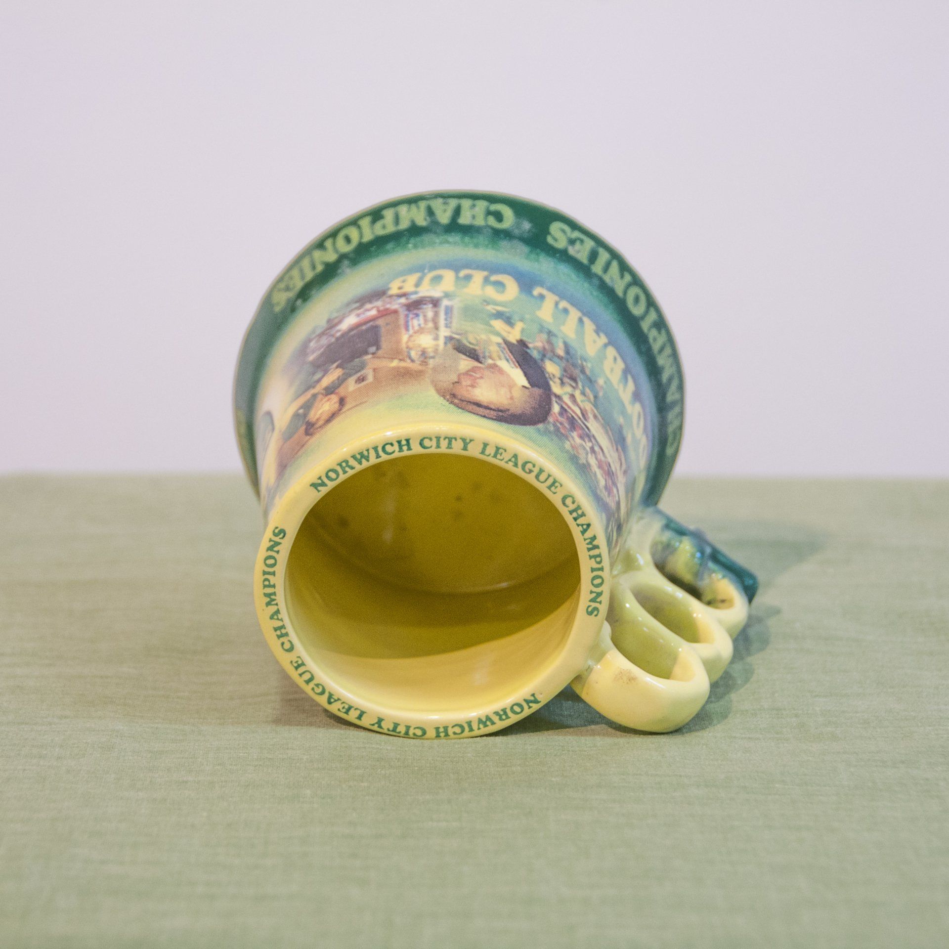 Ernie Childs Books
My Thoughts On Canvas
My Thoughts On Canvas 2
Great Yarmouth
Ernie Childs Artist
Ernie Childs Sculptor