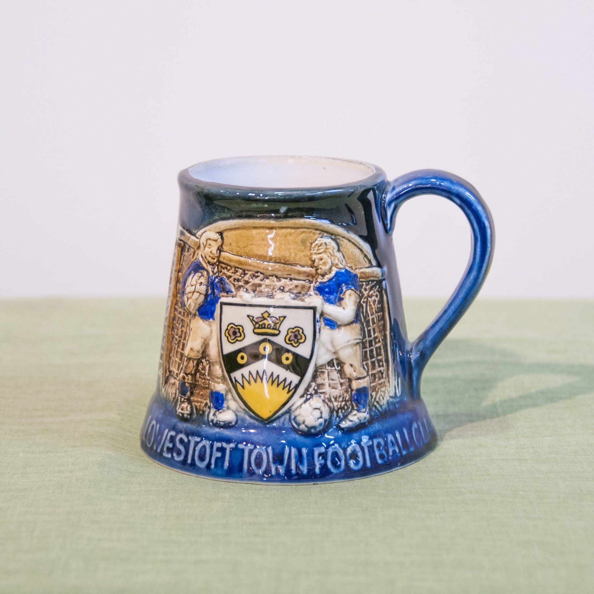 Ernie Childs Books
My Thoughts On Canvas
My Thoughts On Canvas 2
Great Yarmouth
Ernie Childs Artist
Ernie Childs Sculptor