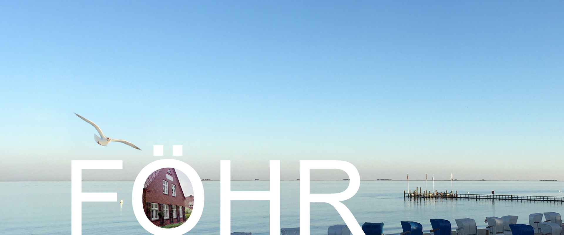 Ferien im Haus Matthäus in Wyk auf Föhr: Genießen Sie Ihren Urlaub in einer der drei charmanten Ferienwohnungen - in bester Lage: ruhig, idyllisch und zentral. Nur ein paar Minuten zum Strand. Blick über Strand in Wyk auf Föhr. Typische Möwe, Strandkörbe, Holzsteg – Ferienwohnungen für Ihren Nordsee-Urlaub.