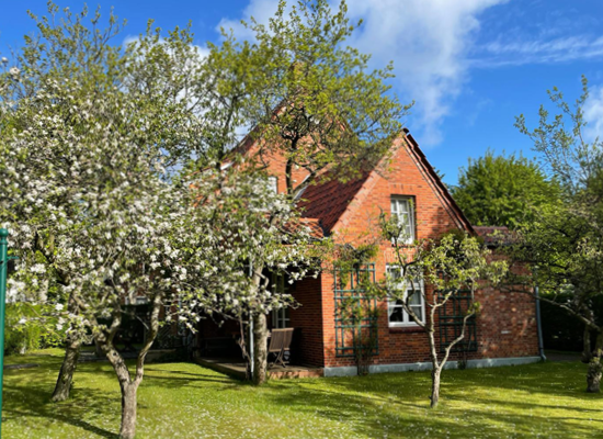 Haus Matthäus mit 3 charmanten Ferienwohnungen in Wyk auf Föhr. Allergikerfreundlich. Nichtraucher.