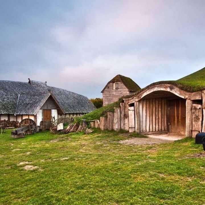 Ancient Technology Centre. School Trip.