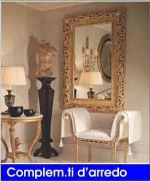 Complementi d'arredo, quadri, vasi, portaoggetti