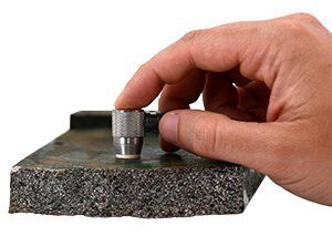 PosiTector UTG CLF misst Gusseisen PosiTector UTG CLF misst Gusseisen