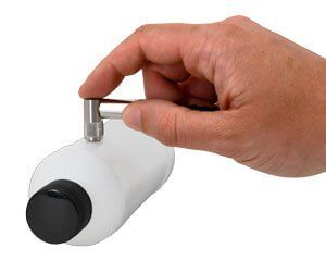 PosiTector UTG CLF misst Gusseisen PosiTector UTG P misst auf eine PET Flasche