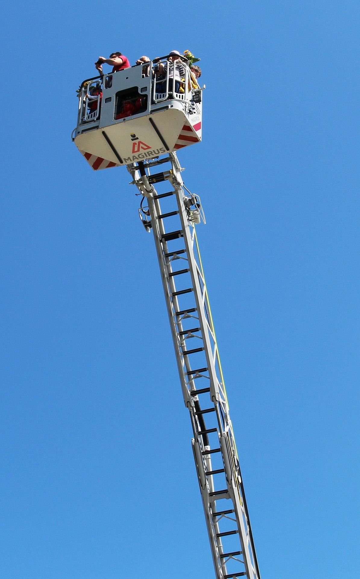Feuerwehr Ausbildung Feuerwehr NRW Einstellungstest, BF Auswahlverfahren, Feuerwehrmann, Feuerwehr bewerben, Bewerbung Berufsfeuerwehr, Brandmeister, Ausbildung, Auswahlverfahren, Einstellungstest, Eignungstest, Sporttest BF