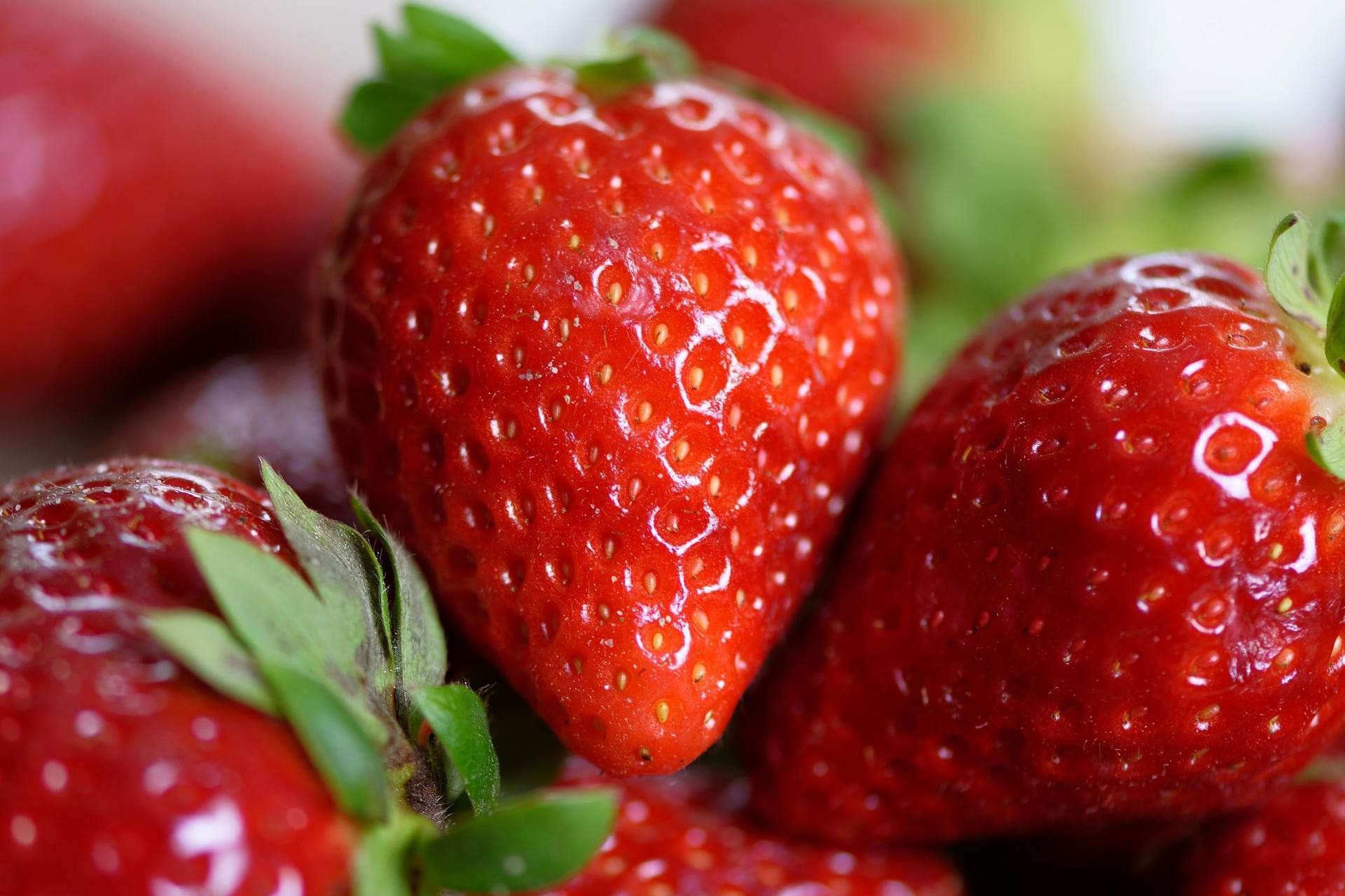 nos fraises locales sont la !