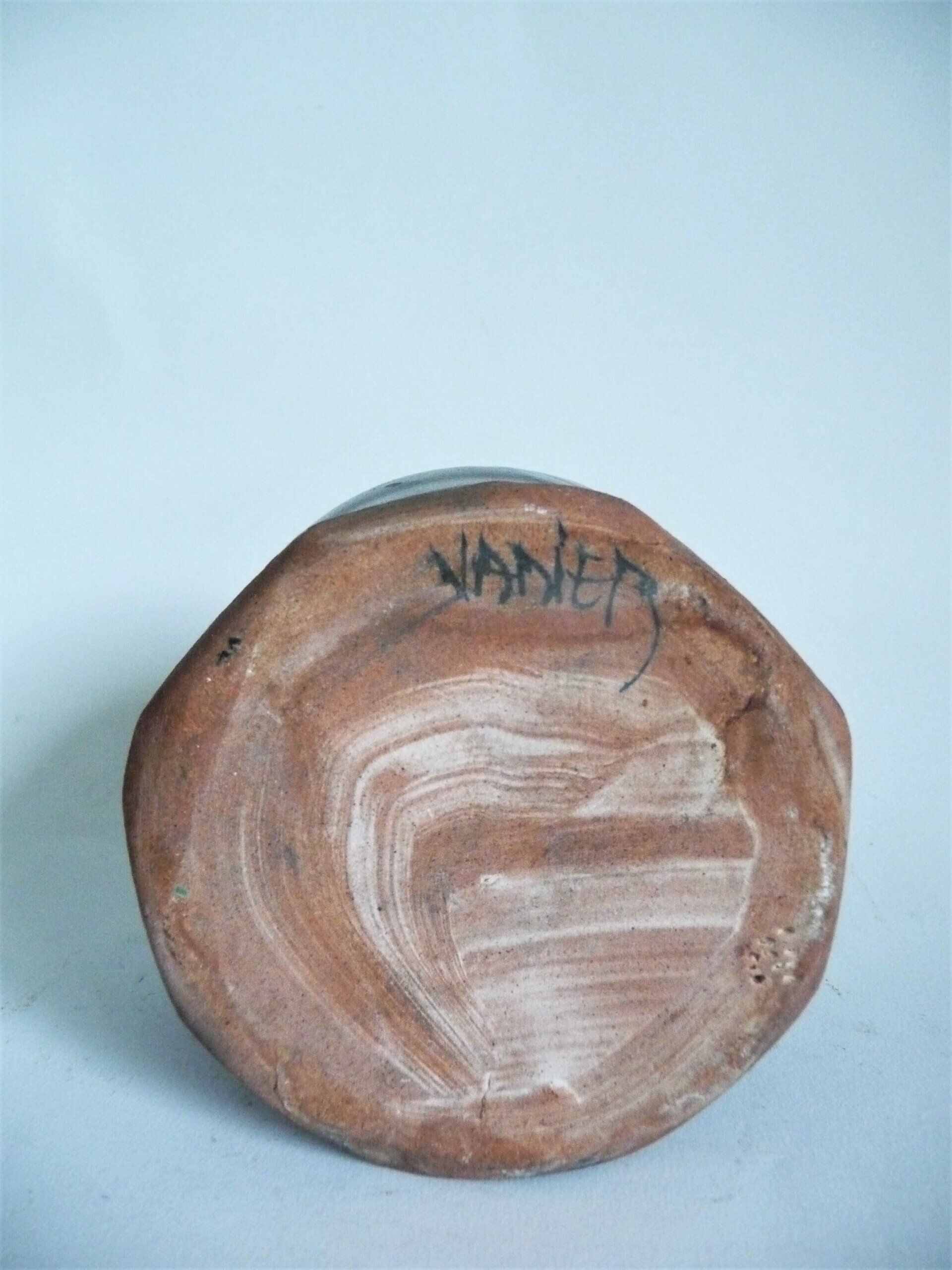 catherine vanier signature