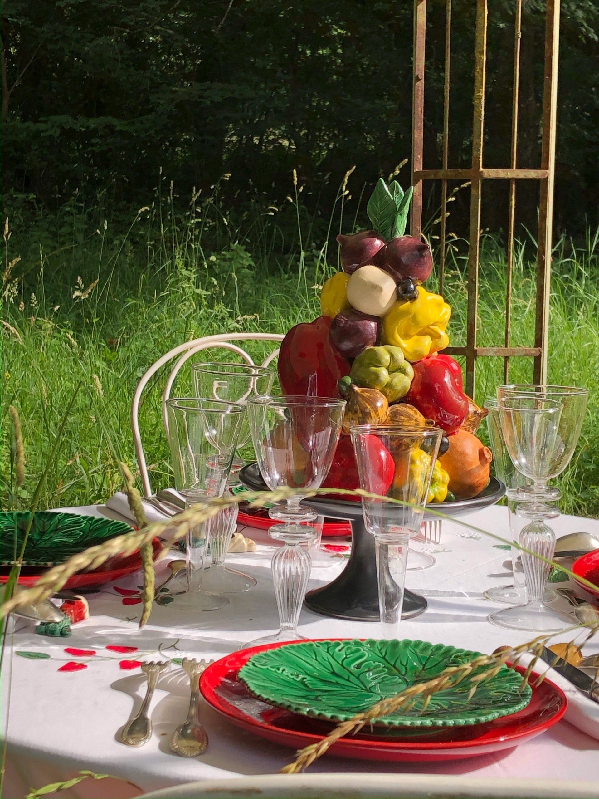 Centre de table un trompe-l’œil de fruits et légumes de Pol Chambost