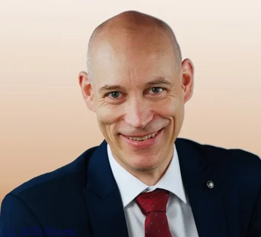 Portrait Nils W. Bräm - Bild: © 2020 Resem