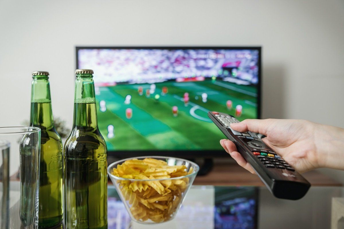 Ambient Fussball am TV - cc0 - pexels