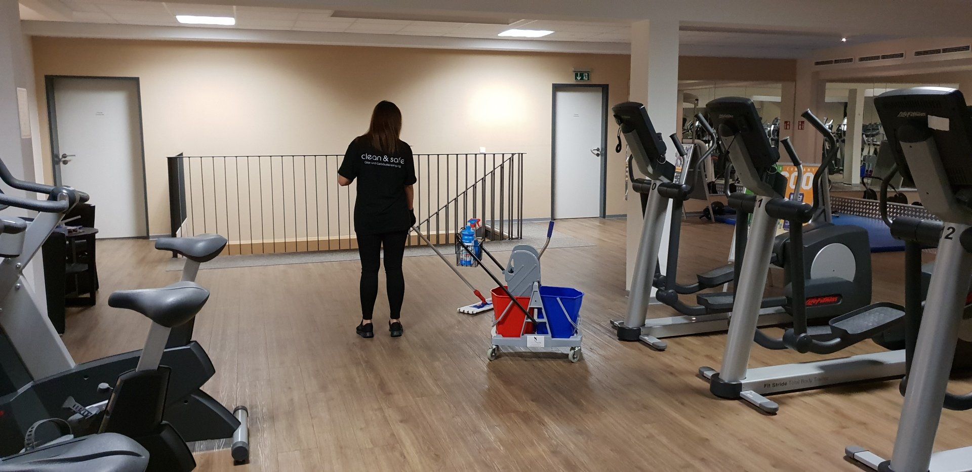 Gebäudereinigung Augsburg München Fintesstudioreinigung