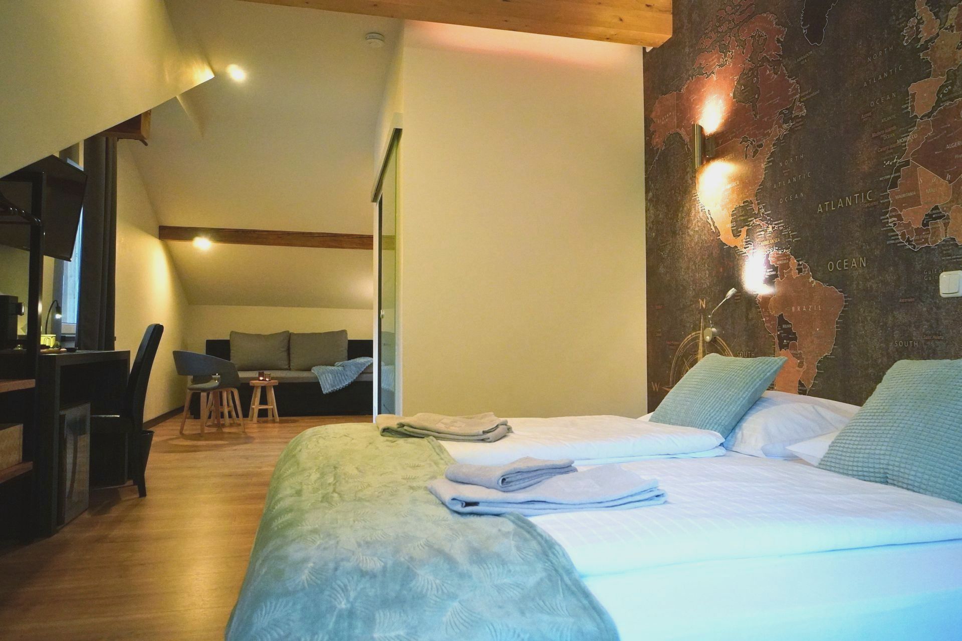 Zimmer Nr. 10 | Lieser