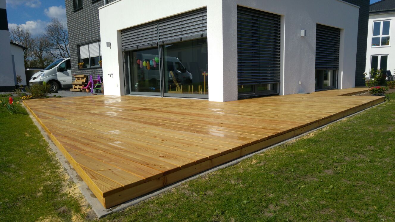 Terrassenbau Münster, Terrasse Münster, Terrassengestaltung in Münster, WPC-Terrassendielen verlegen, Douglasie Müster, Terrasse ölen und lackieren Münster, WPC-Dielen Münster Warendorf