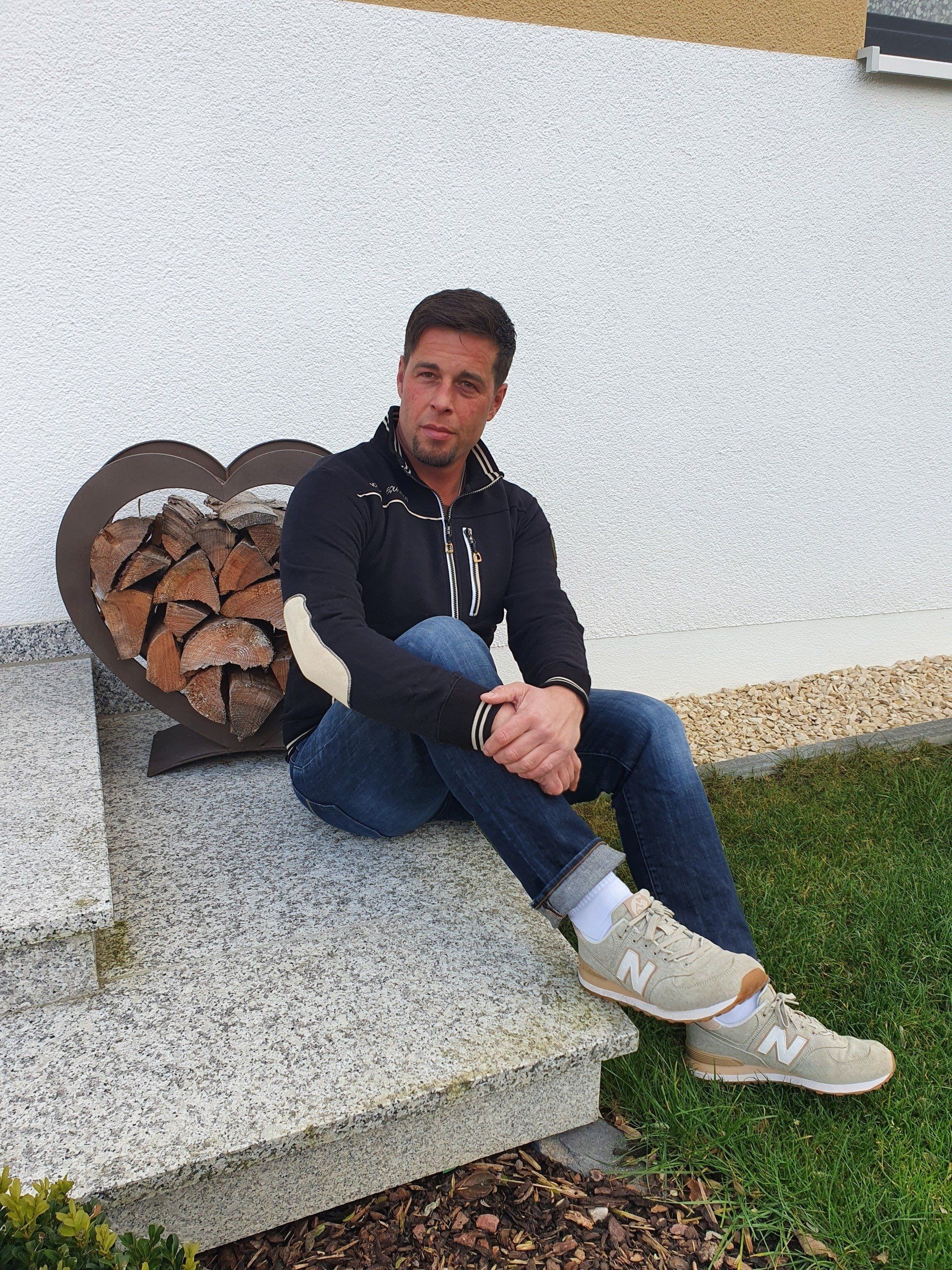 Hoodies; Westen; Jacken; Shirts