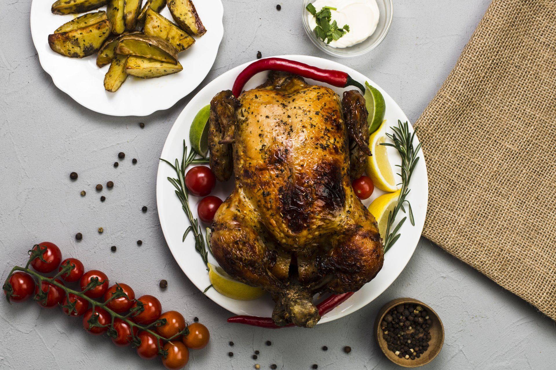 Pollo asado con patatas y pimientos Pollo asado con patatas y pimientos