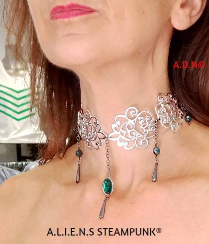 Collier de perles en nacre - ras de cou somptueux - cristal & Saphir - collier pierres femmes, parure magnifique