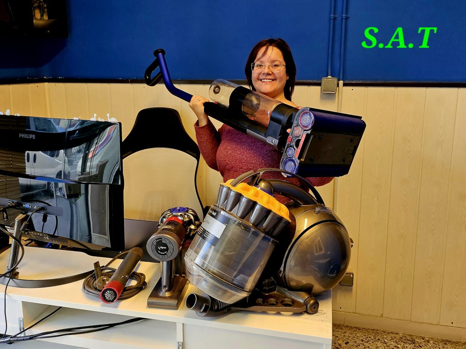 En Mollet del Vallès, servicio técnico de robot y aspirador, Dyson, Roomba, Kobold, Roborrock, Irobot, Conga, Cecotec, Dreame, Eureka, Wybot, Philips, Xiaomi, HomBot, Bespoke, Jet Bot, LG y Samsun Servicio técnico de robot y aspirador en Mollet del Vallès
